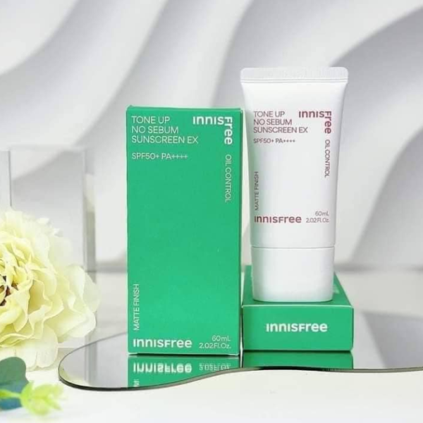 Kem Chống Nắng Innisfree Tone Up No Sebum Sunscreen EX SPF50 PA++++