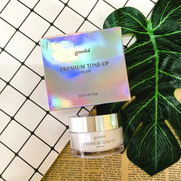 Kem ốc sên trắng da Goodal Premium Snail Tone Up Cream 30ml